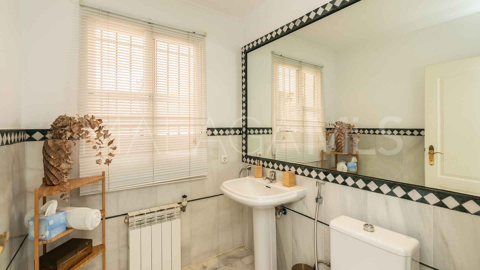 Villa for sale in Marbella Hill Club