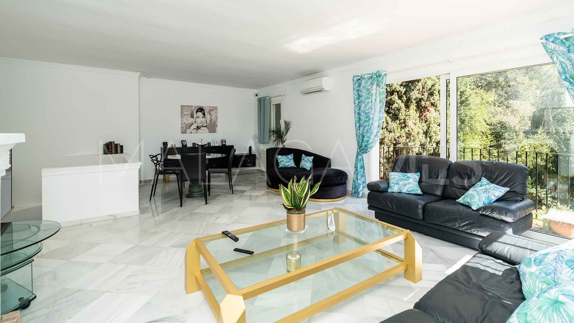 Villa for sale in Marbella Hill Club