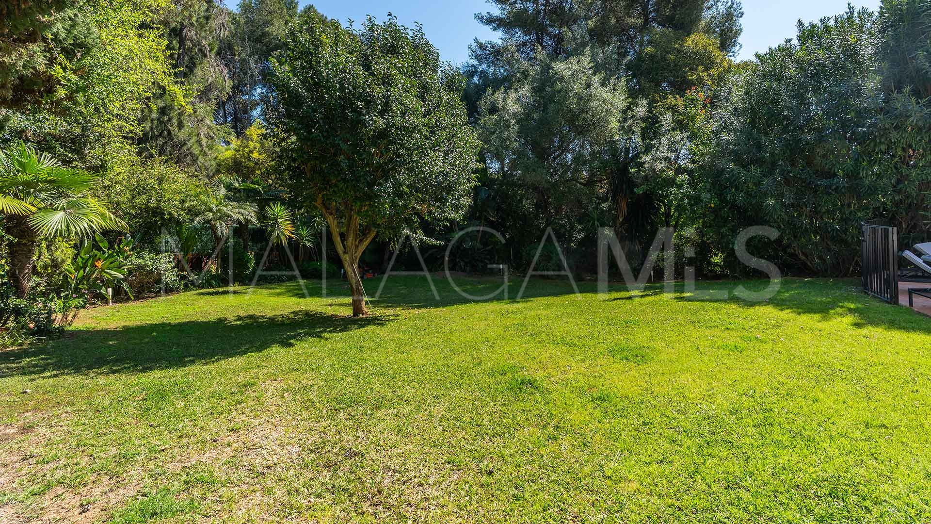 Villa for sale in Marbella Hill Club