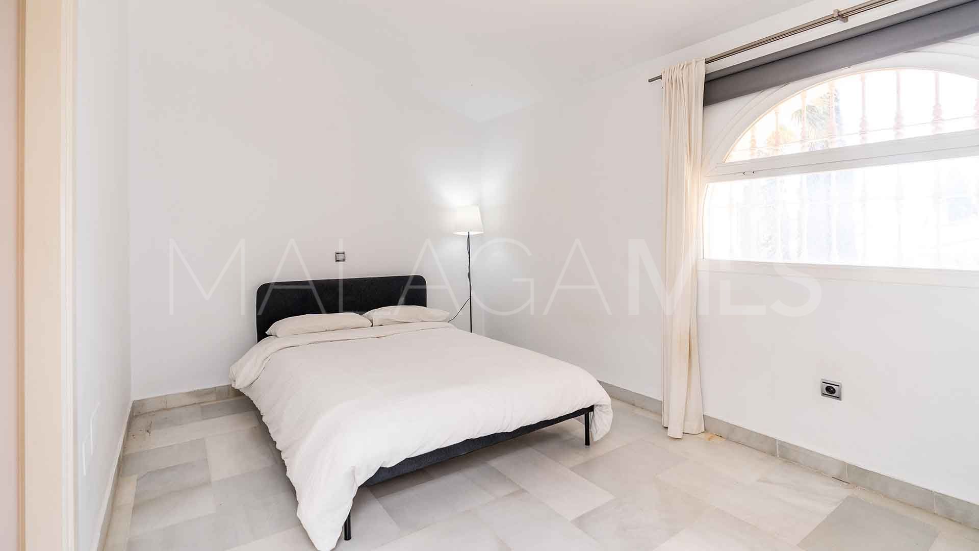 Radhus for sale in Marbella Golden Mile