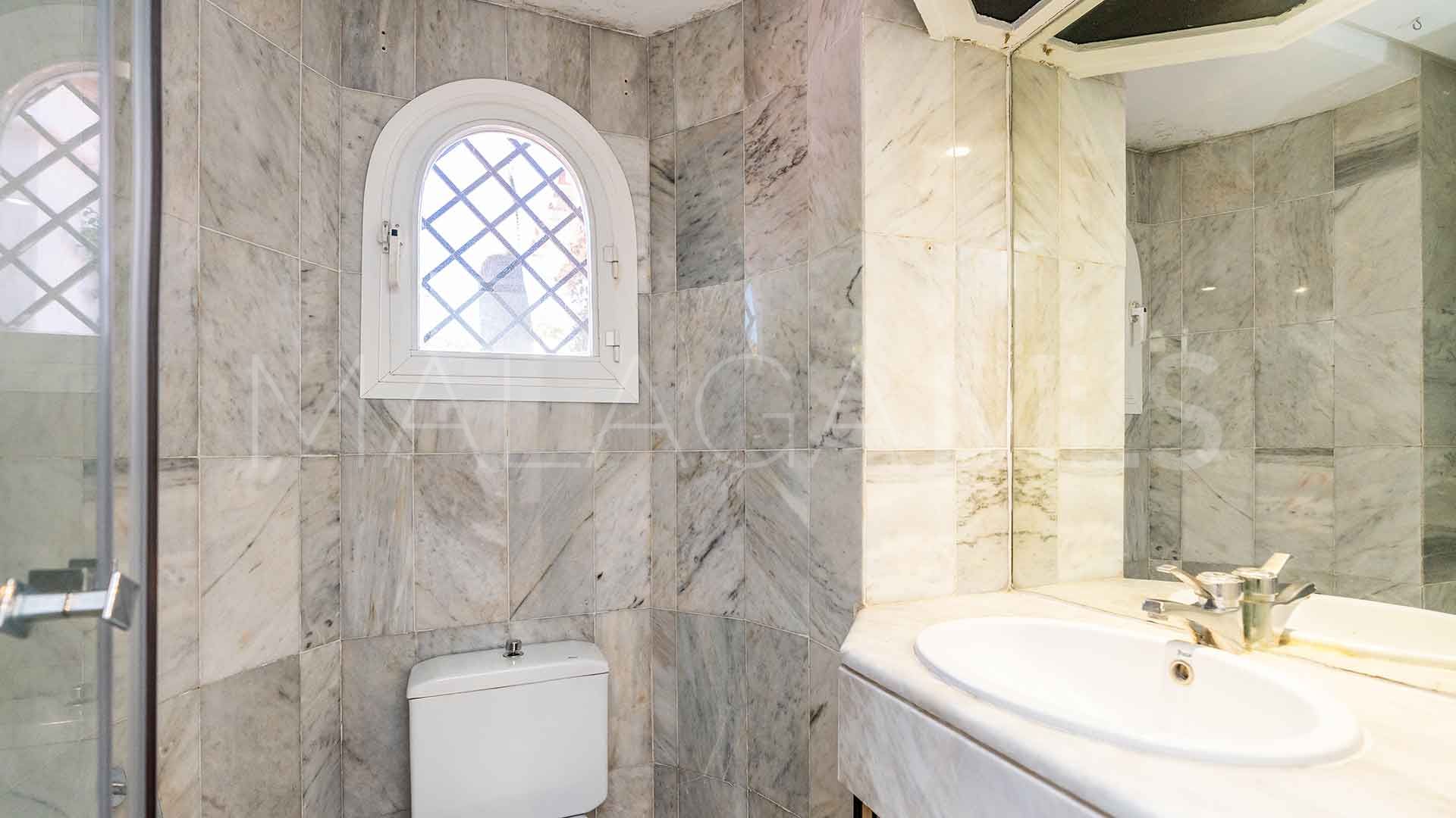 Radhus for sale in Marbella Golden Mile