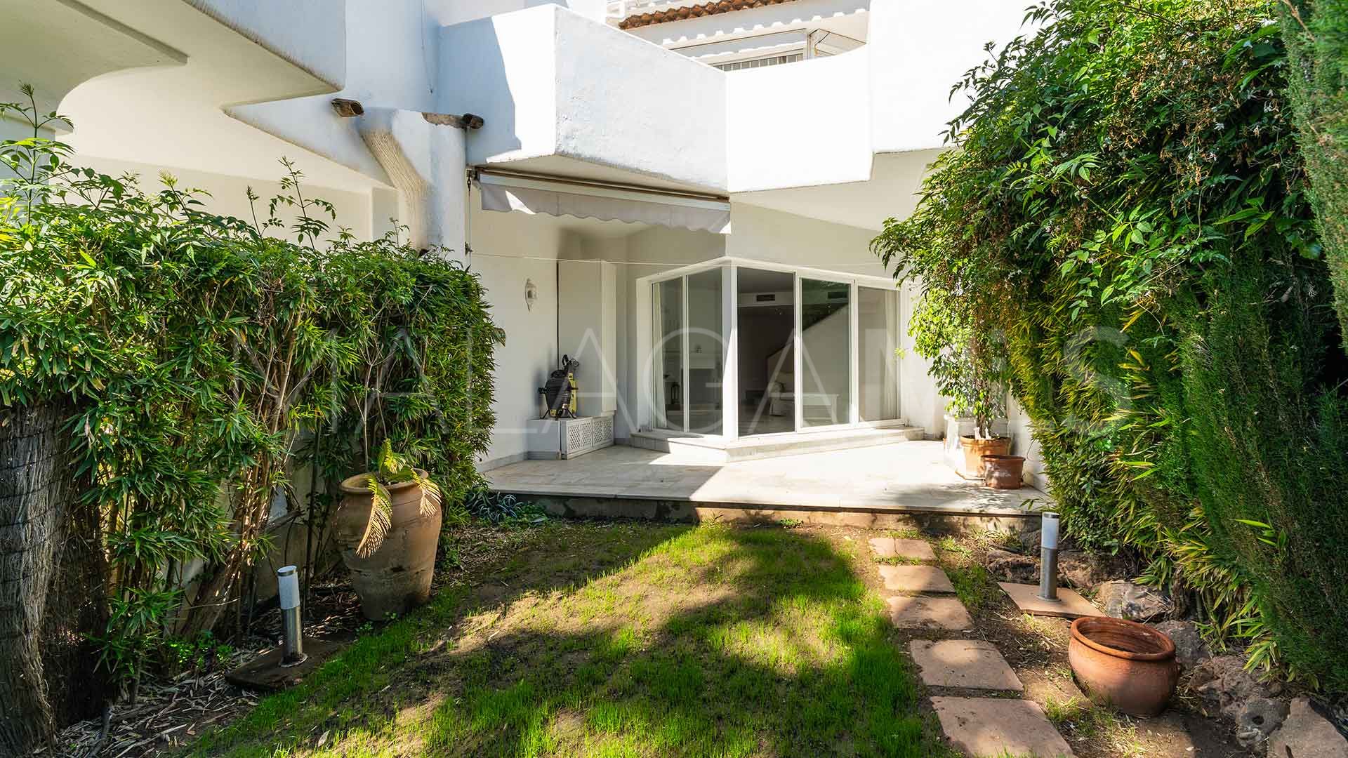 Radhus for sale in Marbella Golden Mile