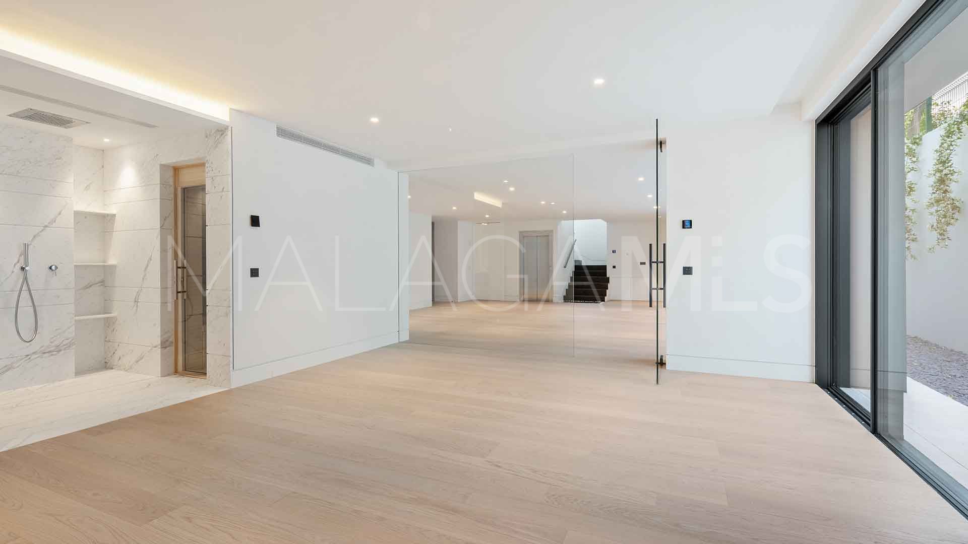 For sale villa in Rocio de Nagüeles with 6 bedrooms