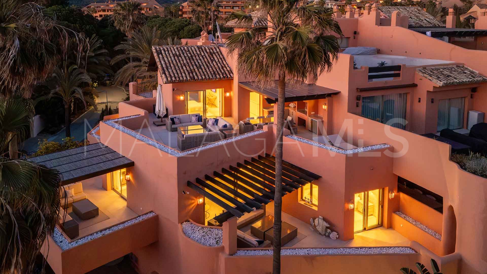 Buy duplex penthouse in La Morera