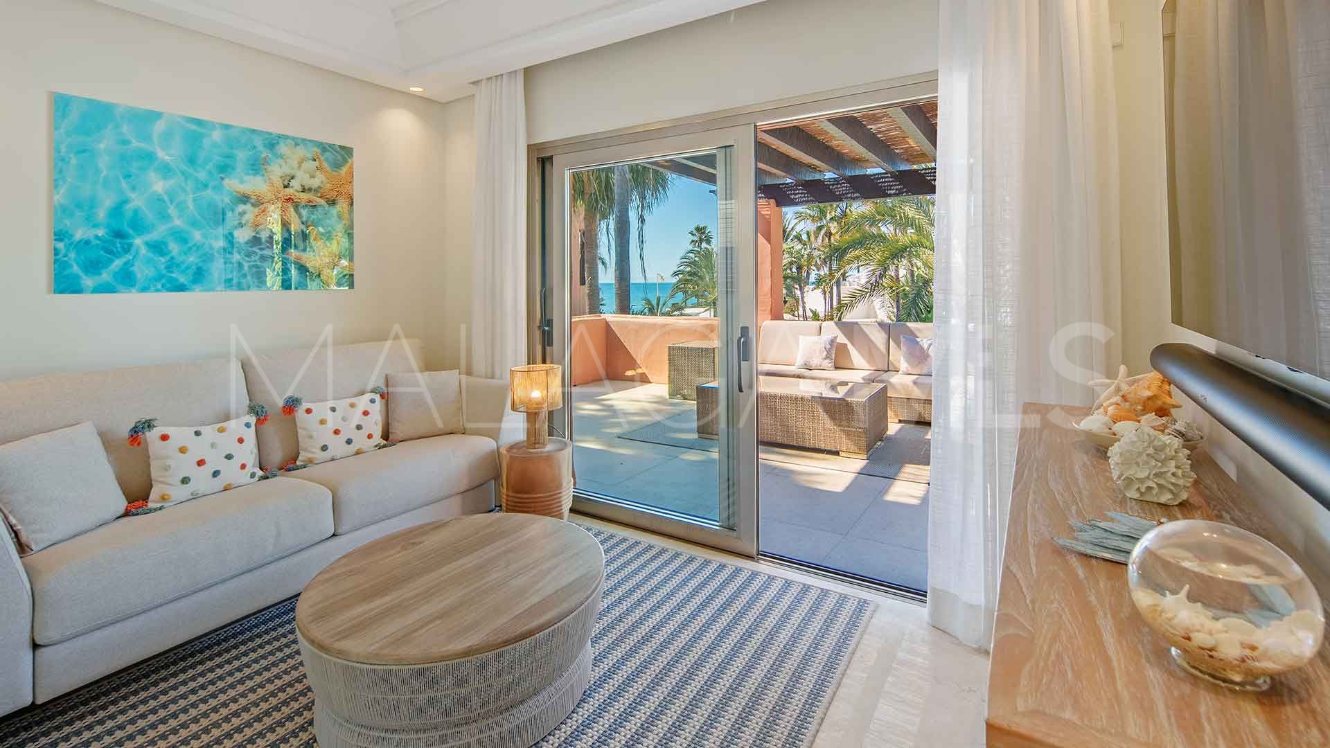 Buy duplex penthouse in La Morera