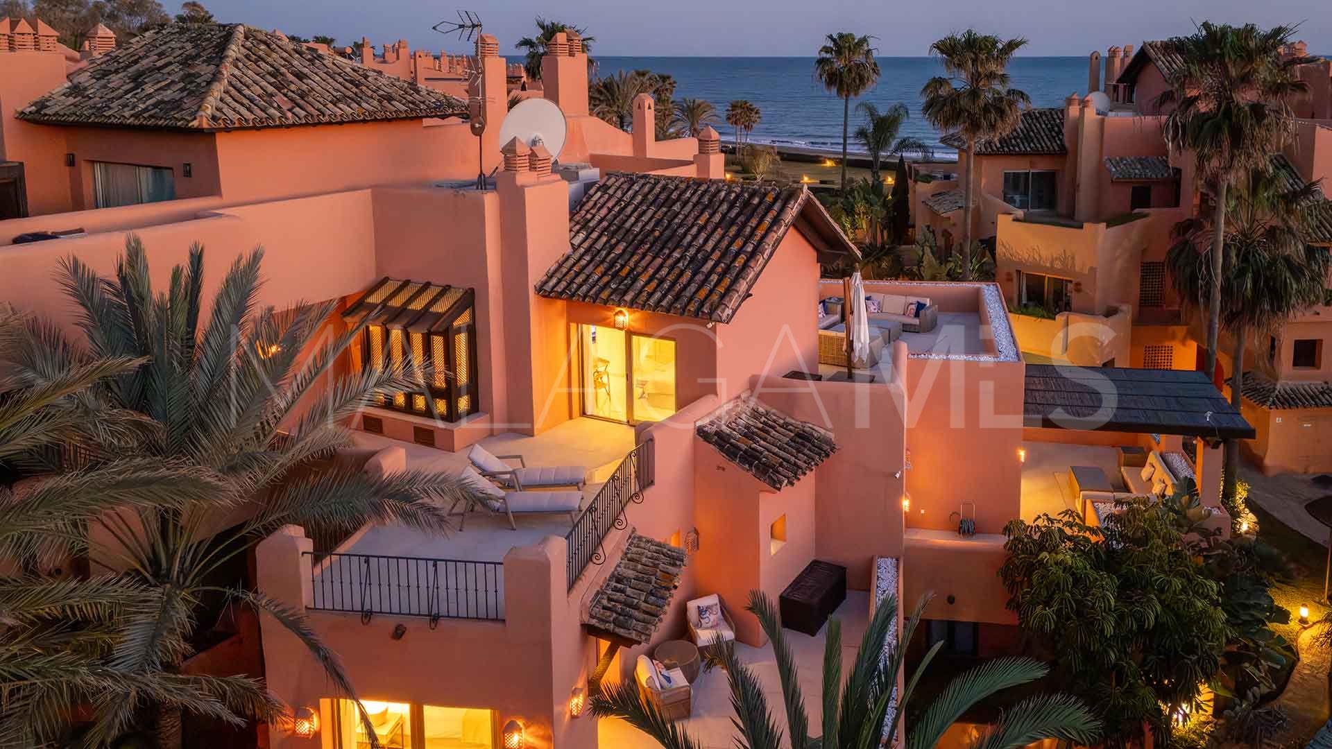 Buy duplex penthouse in La Morera