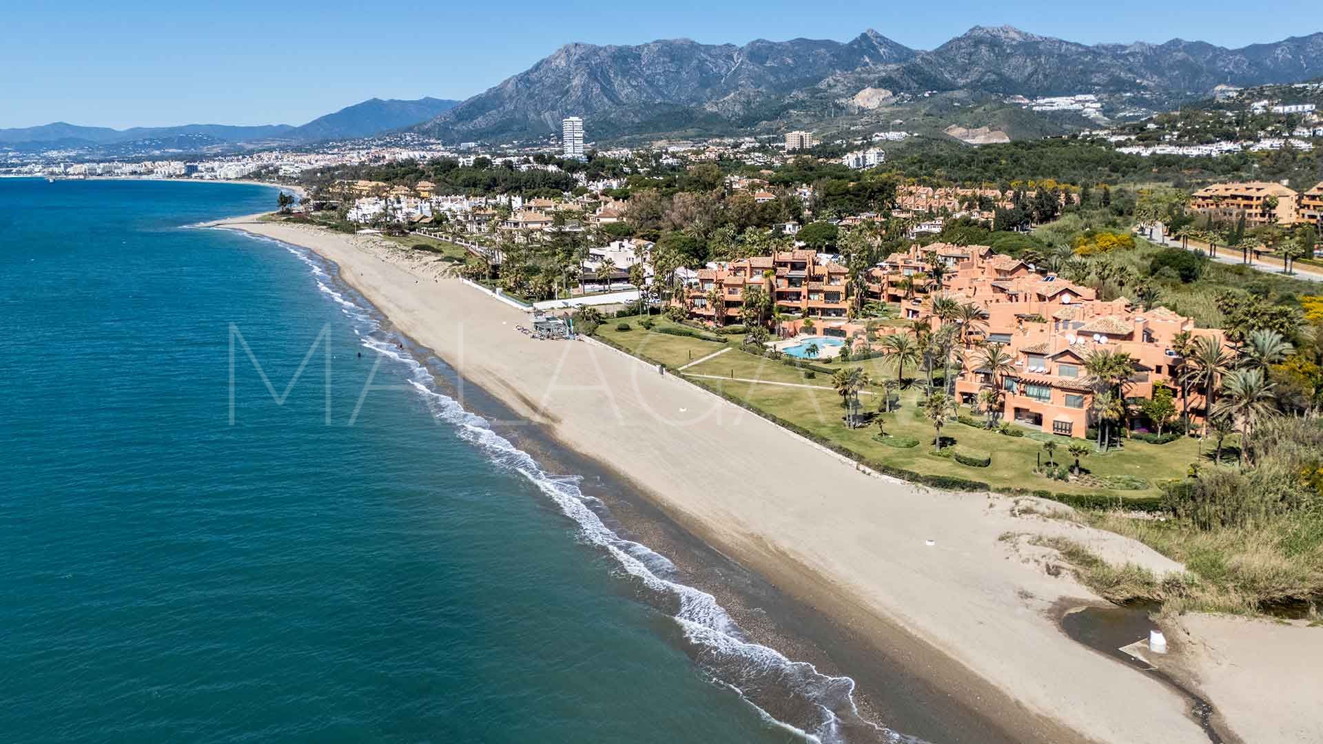 Buy duplex penthouse in La Morera