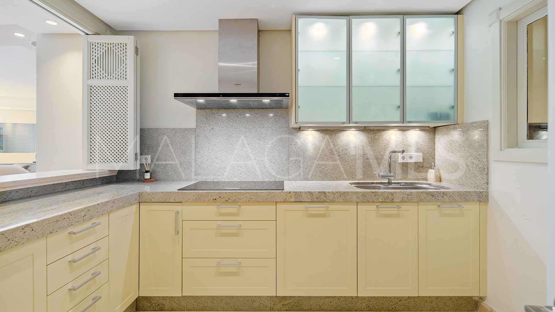 Buy duplex penthouse in La Morera