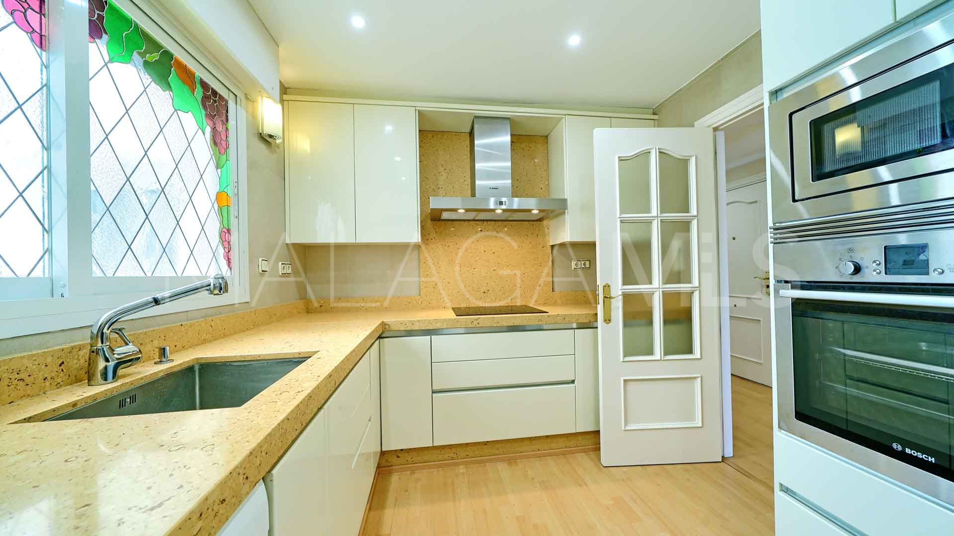 Wohnung for sale in Atrium