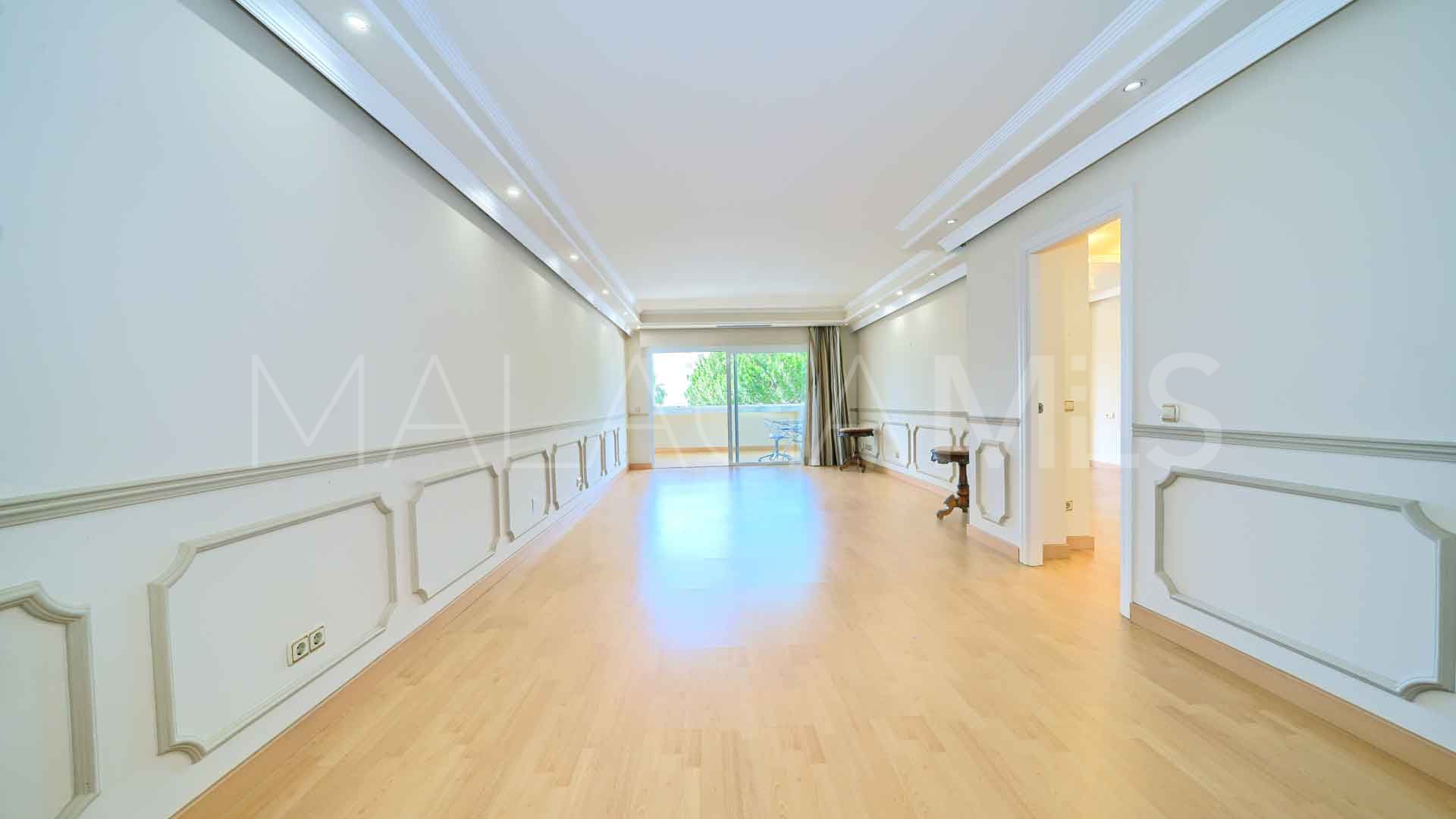 Wohnung for sale in Atrium