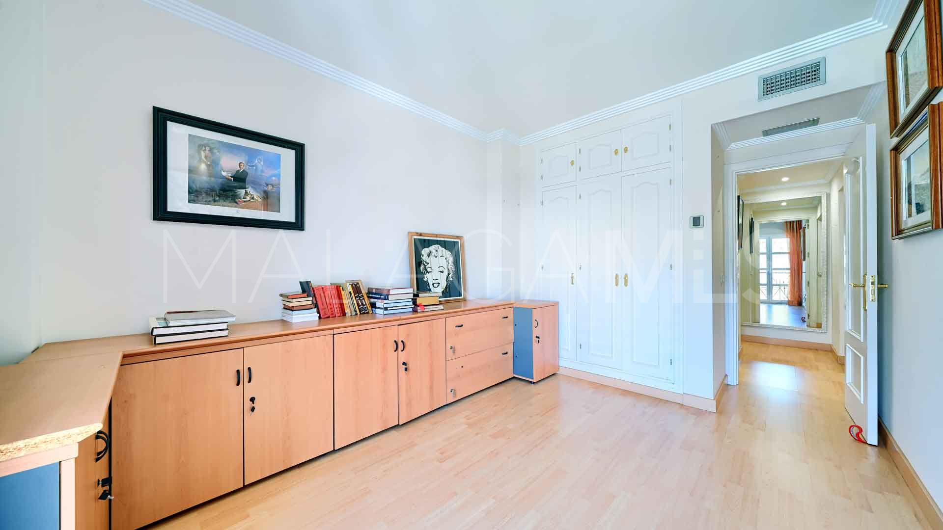 Wohnung for sale in Atrium