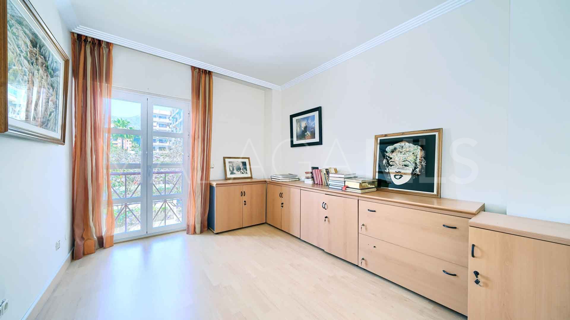Wohnung for sale in Atrium