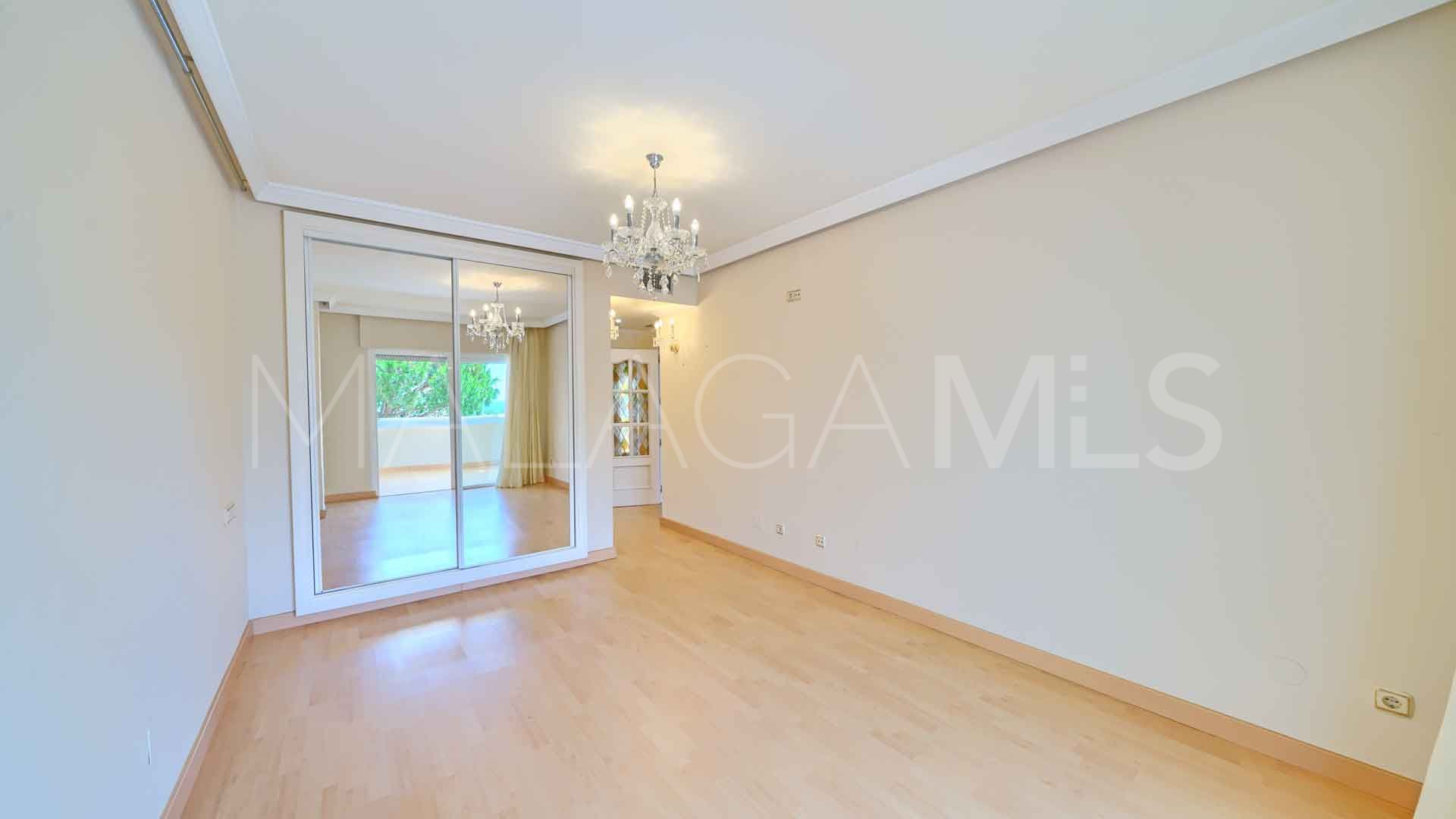 Wohnung for sale in Atrium