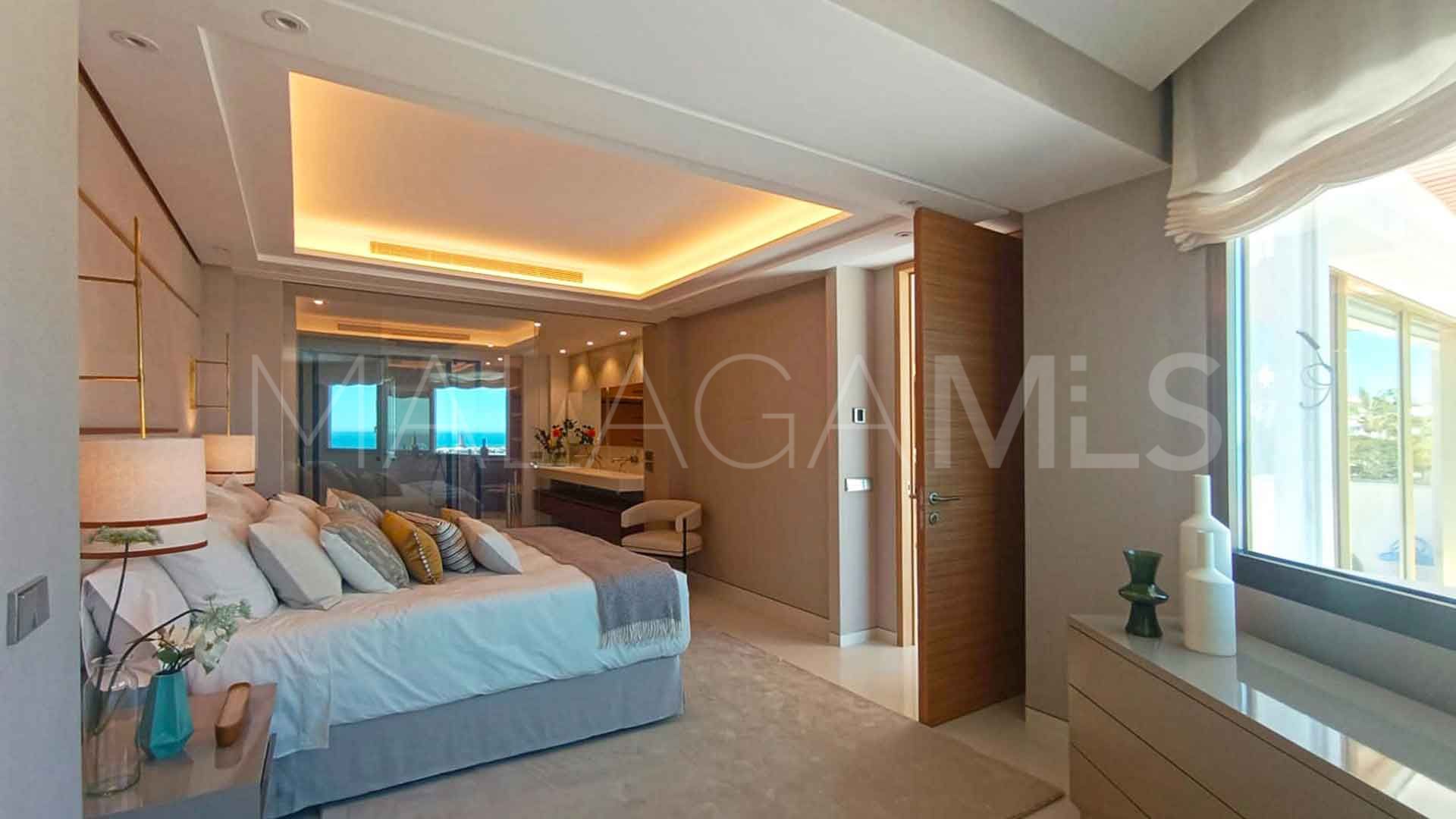 For sale apartment in Marbella - Puerto Banus with 4 bedrooms