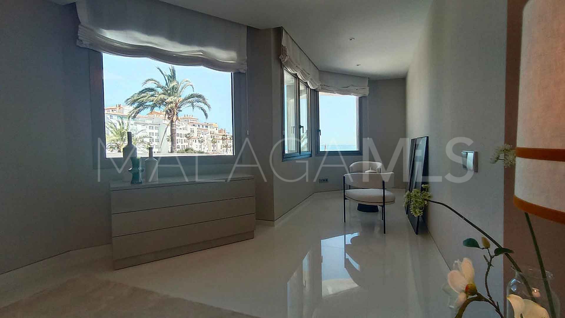 For sale apartment in Marbella - Puerto Banus with 4 bedrooms