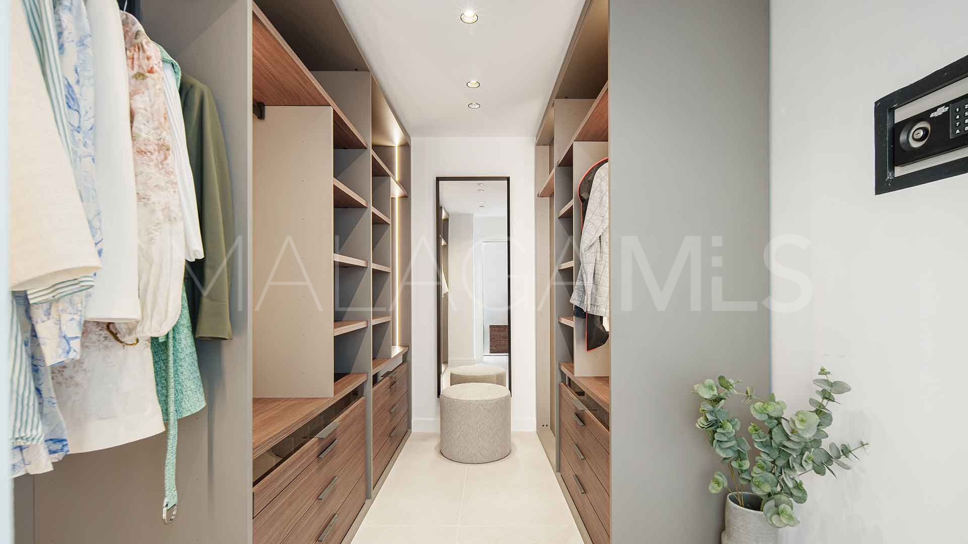 Buy atico duplex de 2 bedrooms in Monte Halcones