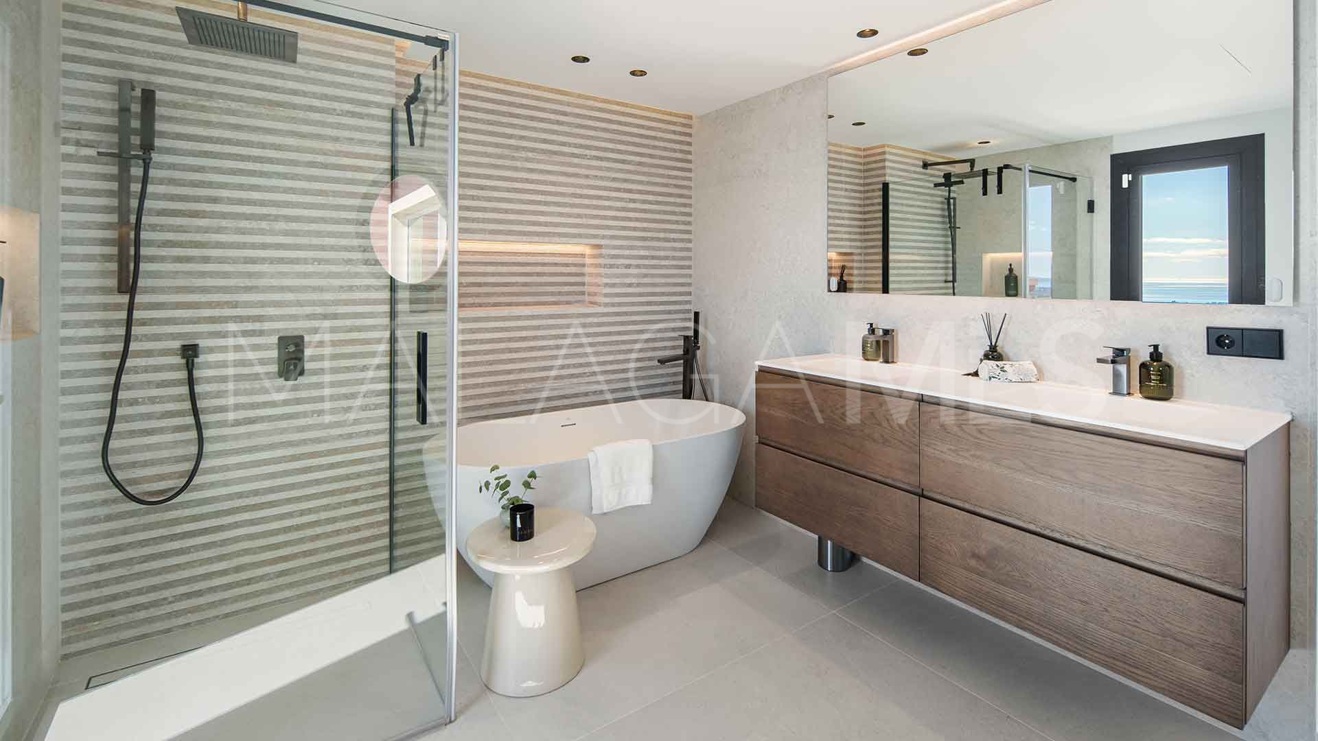 Buy atico duplex de 2 bedrooms in Monte Halcones