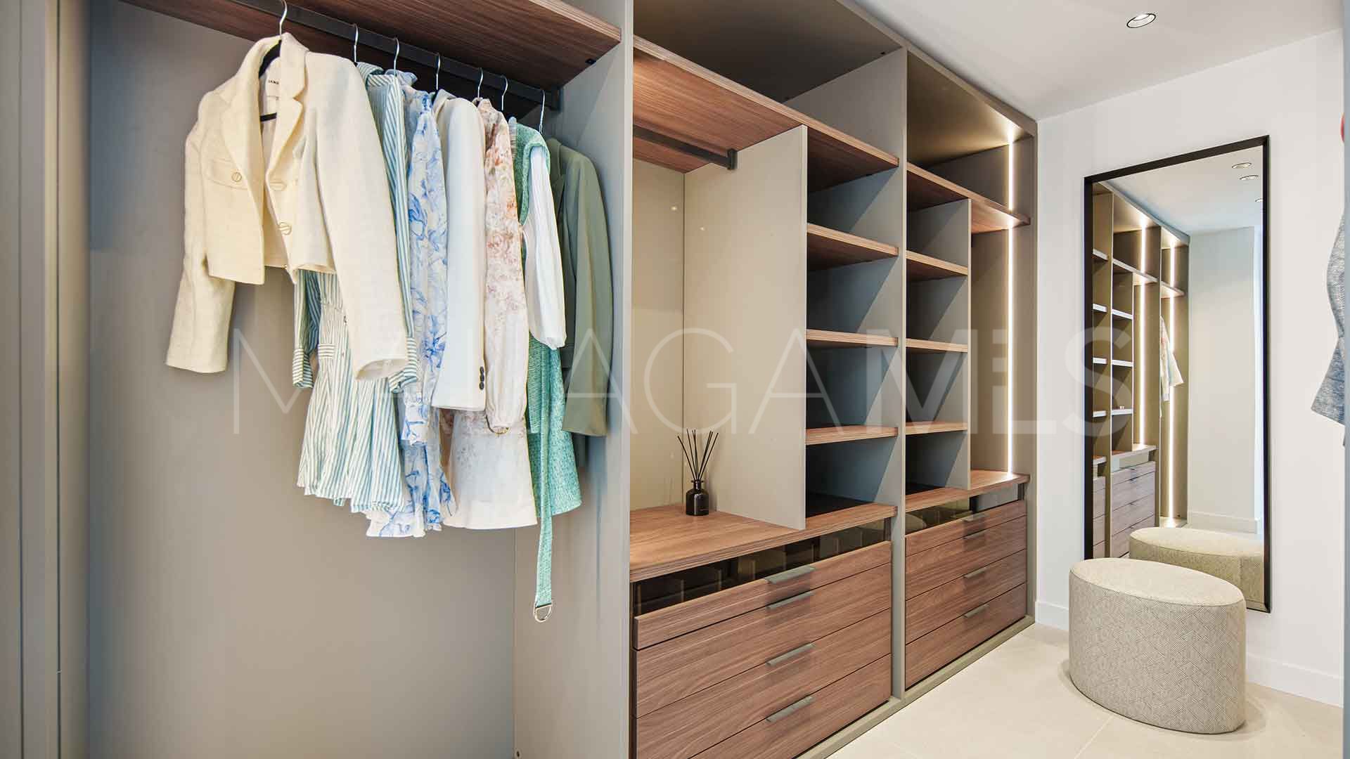 Buy atico duplex de 2 bedrooms in Monte Halcones