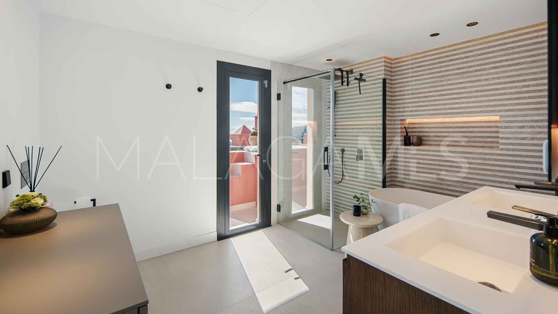 Buy atico duplex de 2 bedrooms in Monte Halcones