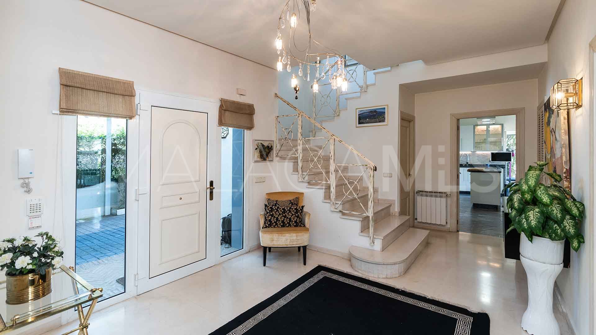 Villa for sale in Nagüeles