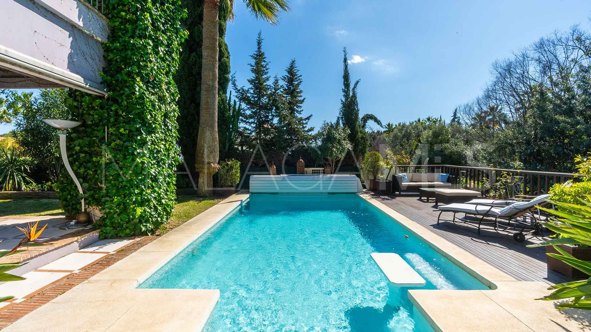 Villa for sale in Nagüeles