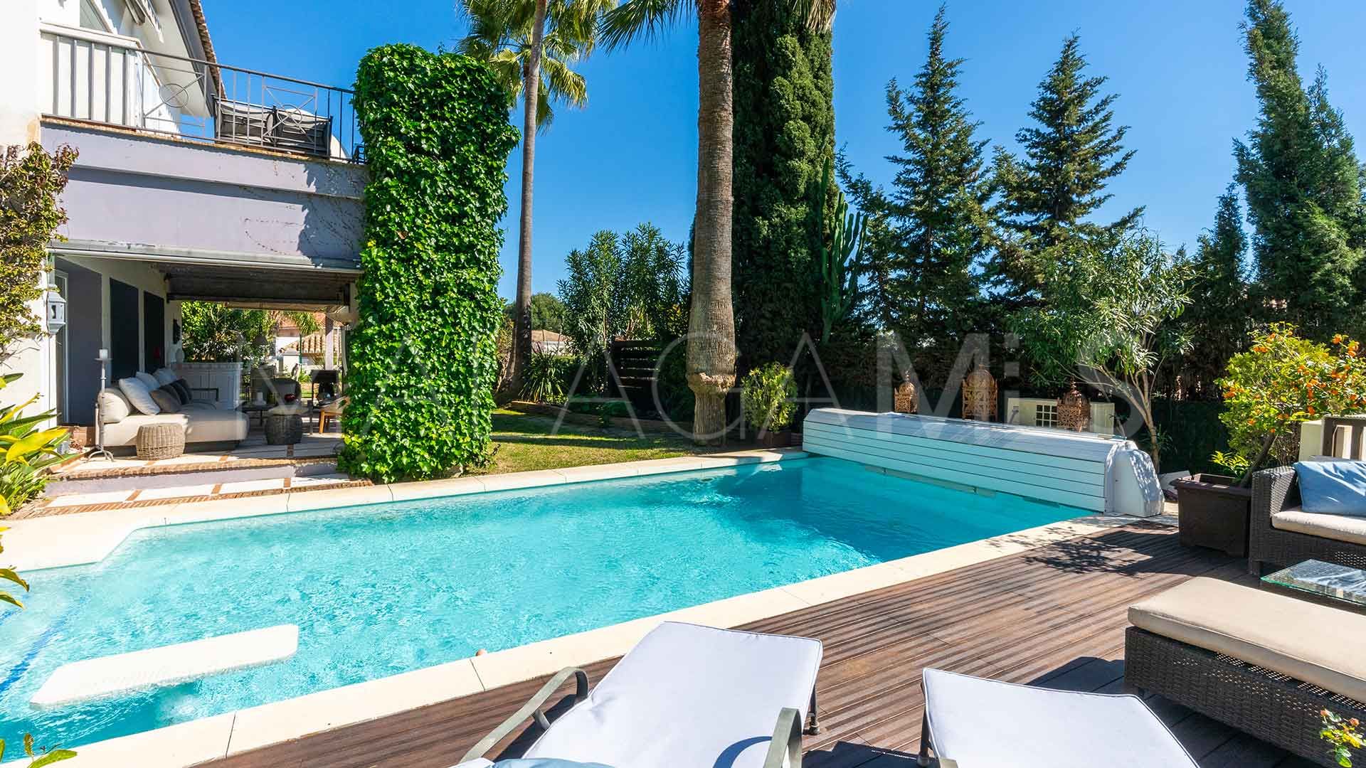Villa for sale in Nagüeles