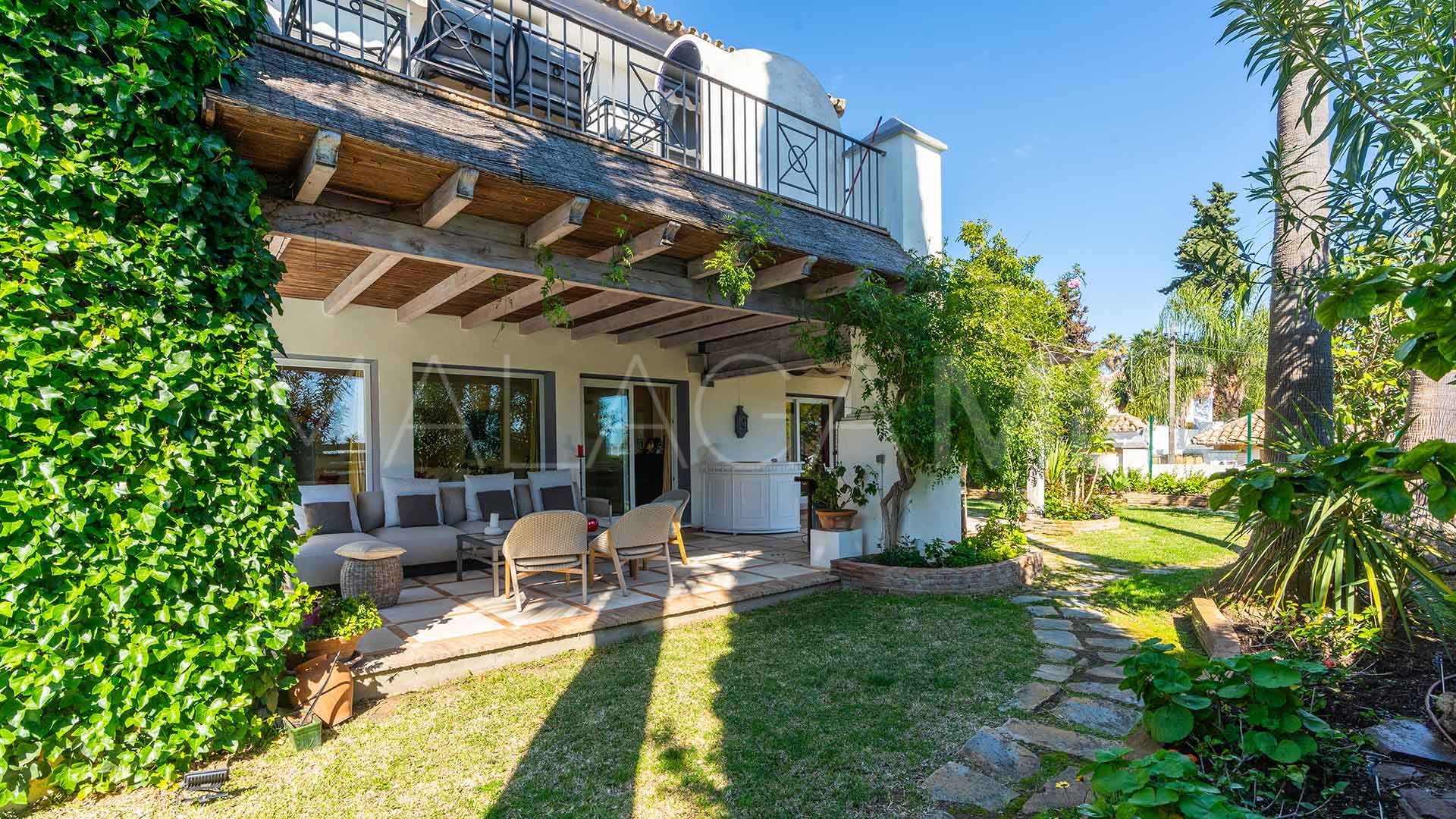 Villa for sale in Nagüeles