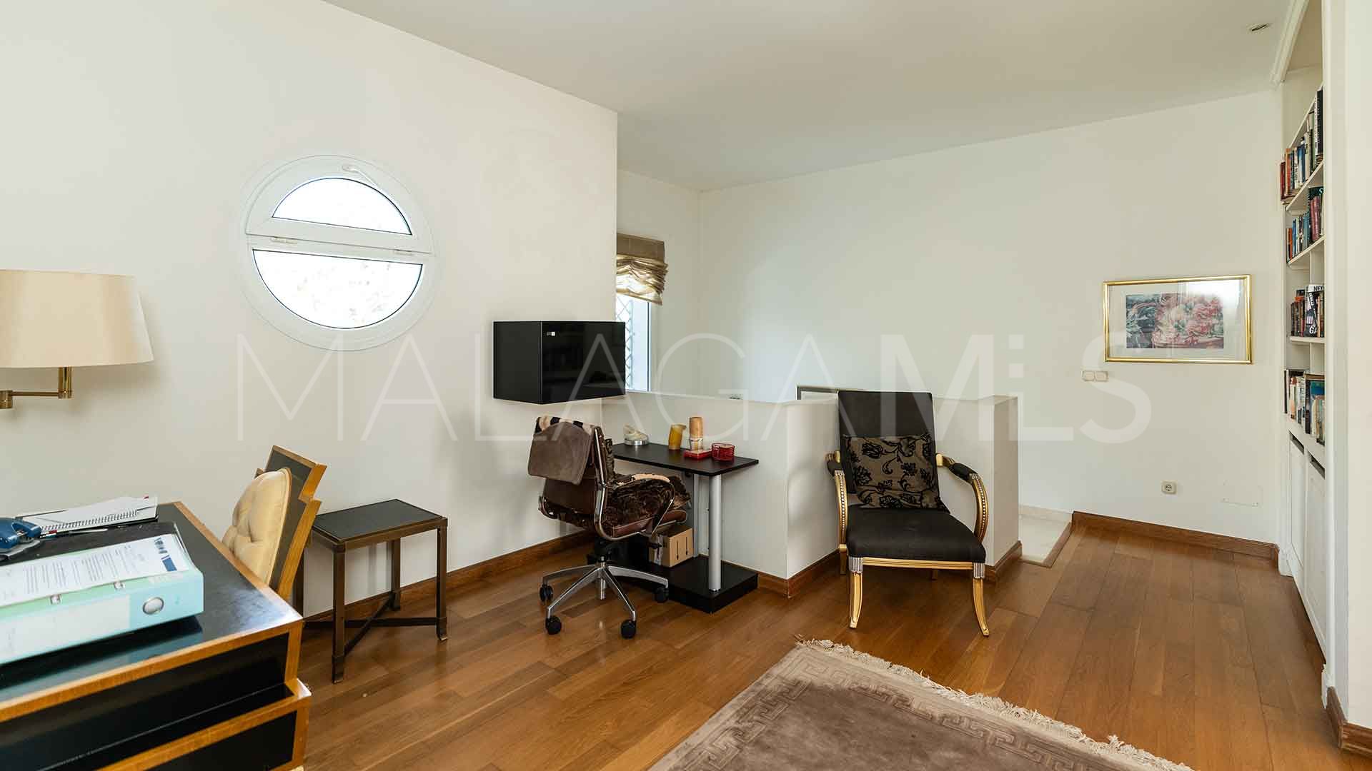 Villa for sale in Nagüeles