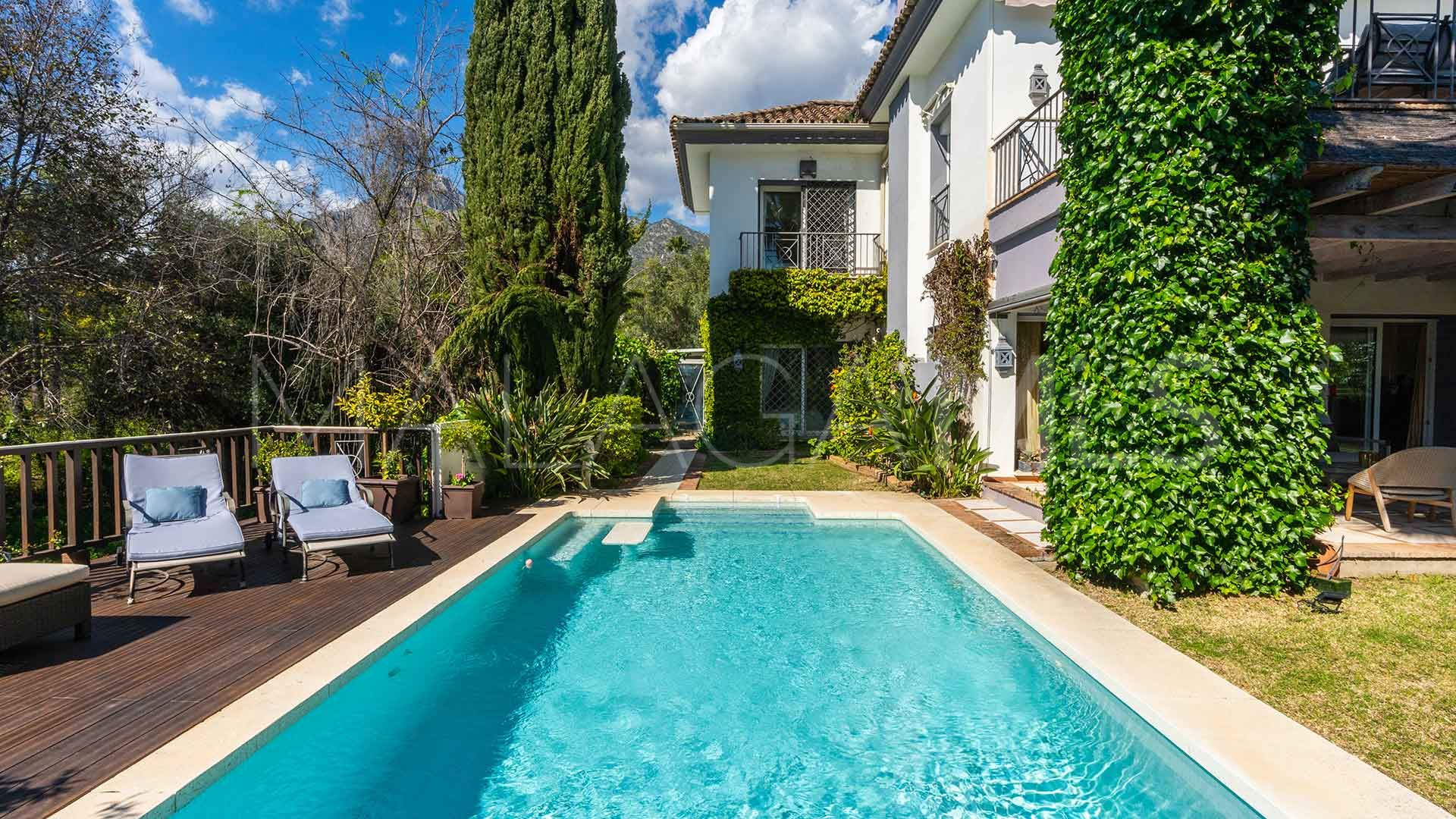 Villa for sale in Nagüeles