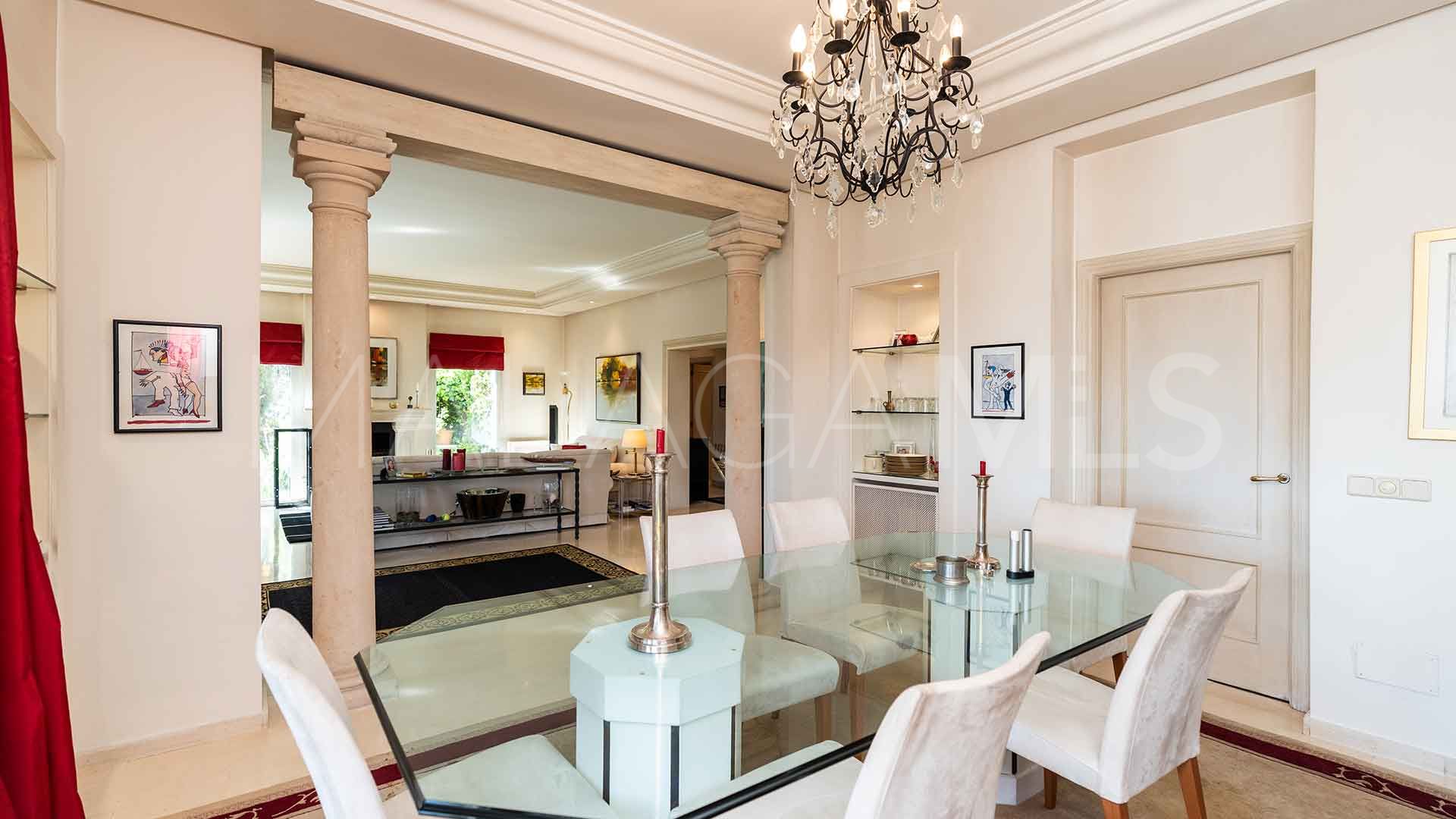 Villa for sale in Nagüeles