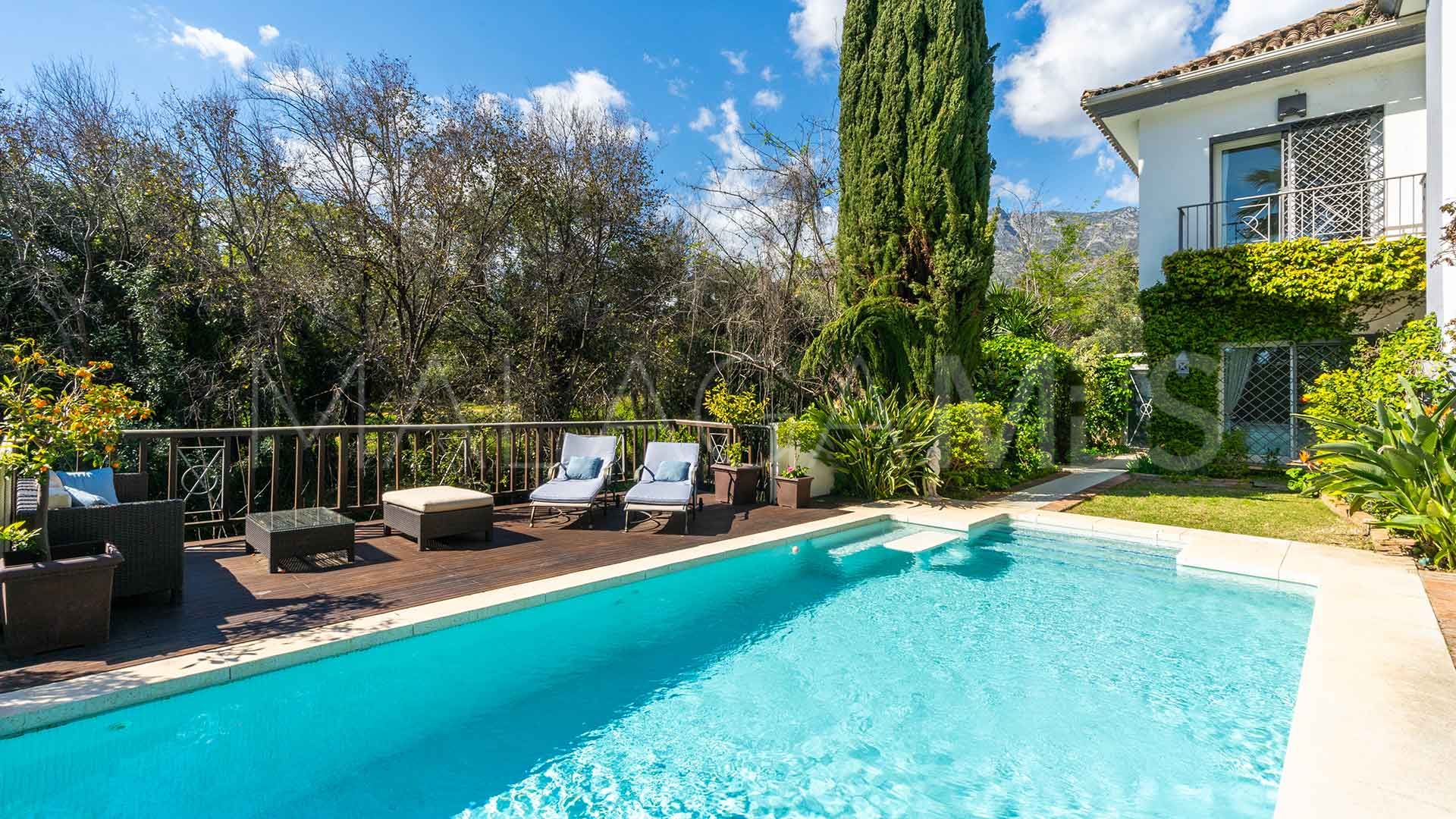Villa for sale in Nagüeles