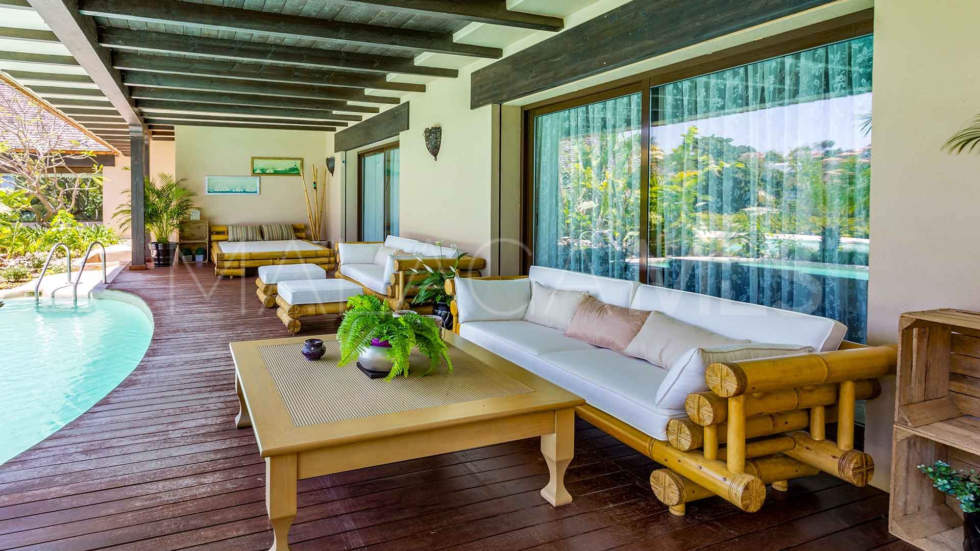 Villa for sale in Rio Real Golf