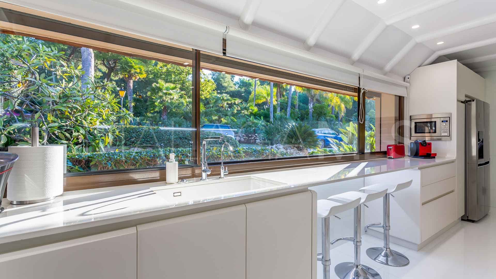 Villa for sale in Rio Real Golf