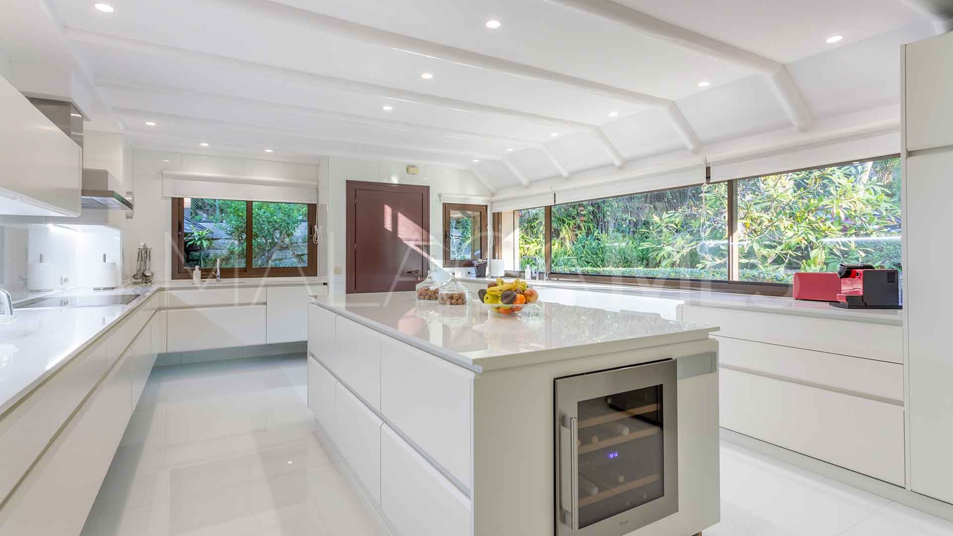Villa for sale in Rio Real Golf