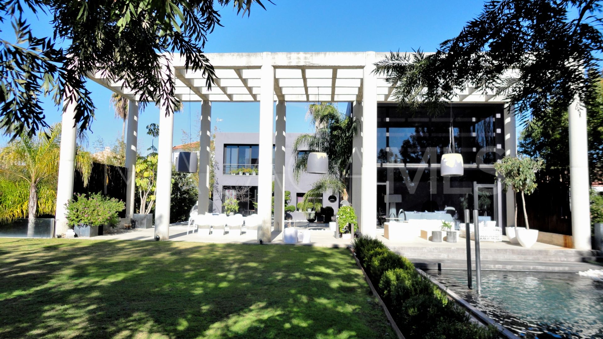 Villa for sale in Atalaya Golf