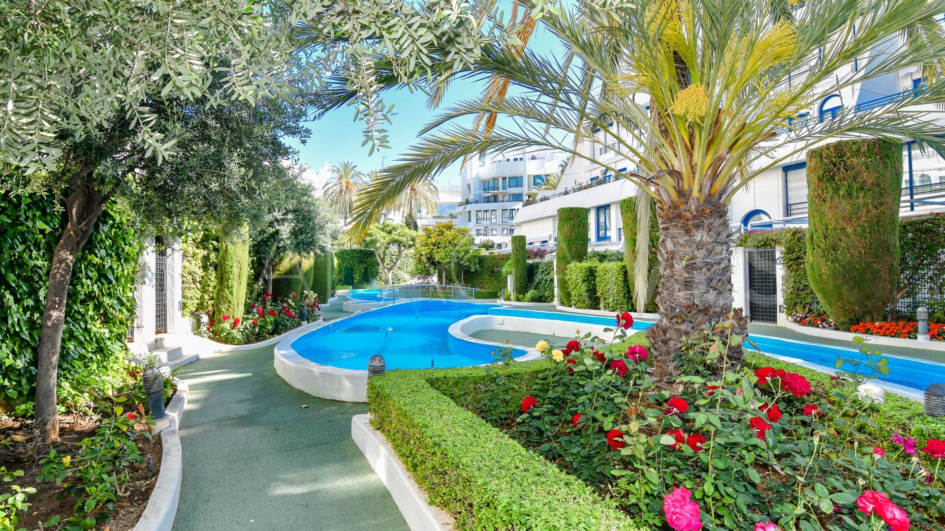 Erdgeschosswohnung for sale in Marbella House