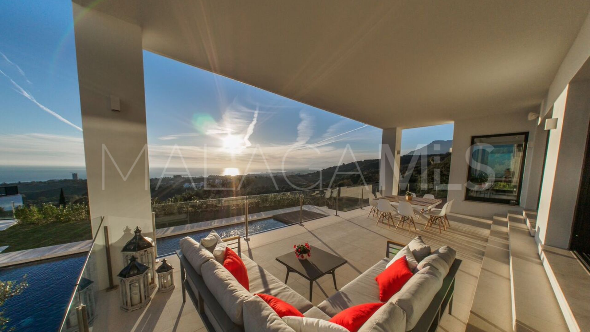 For sale villa in Los Altos de los Monteros