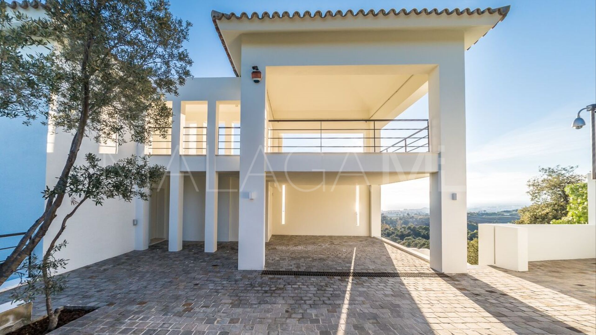 Villa for sale in Los Altos de los Monteros