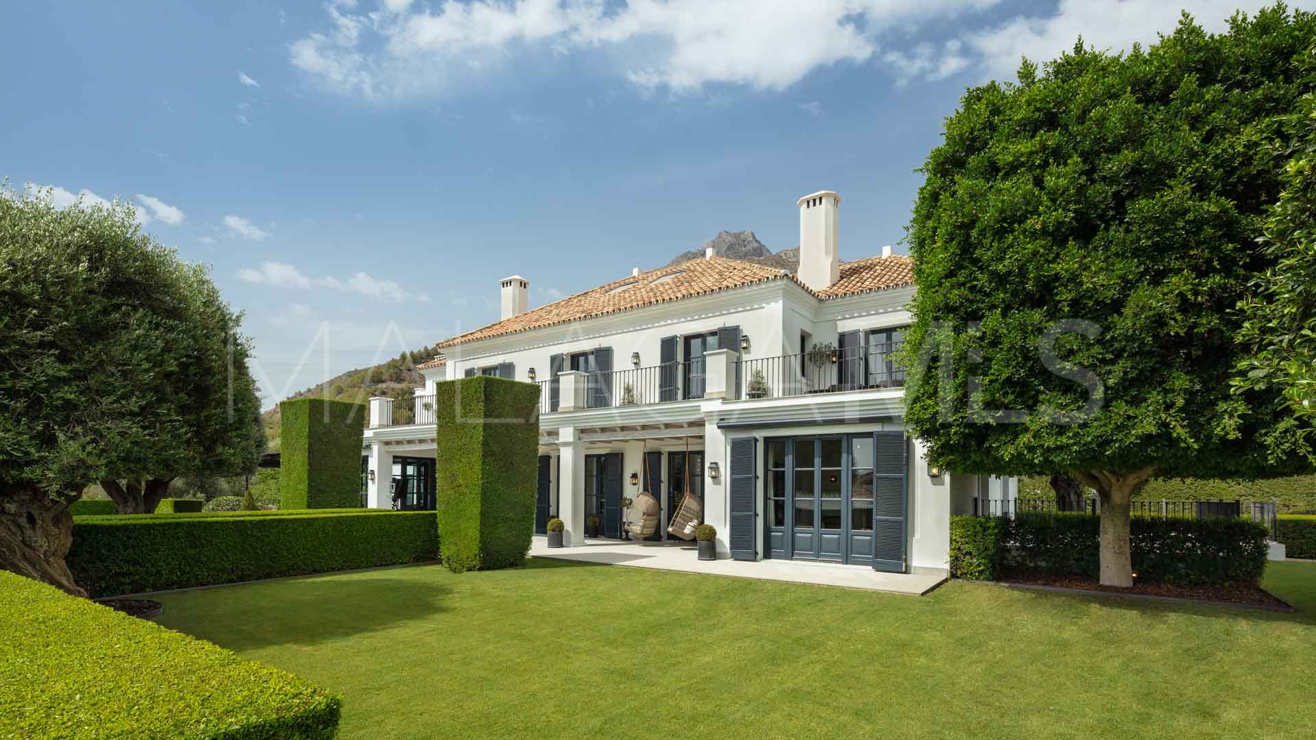 Villa for sale in Los Picos de Nagüeles