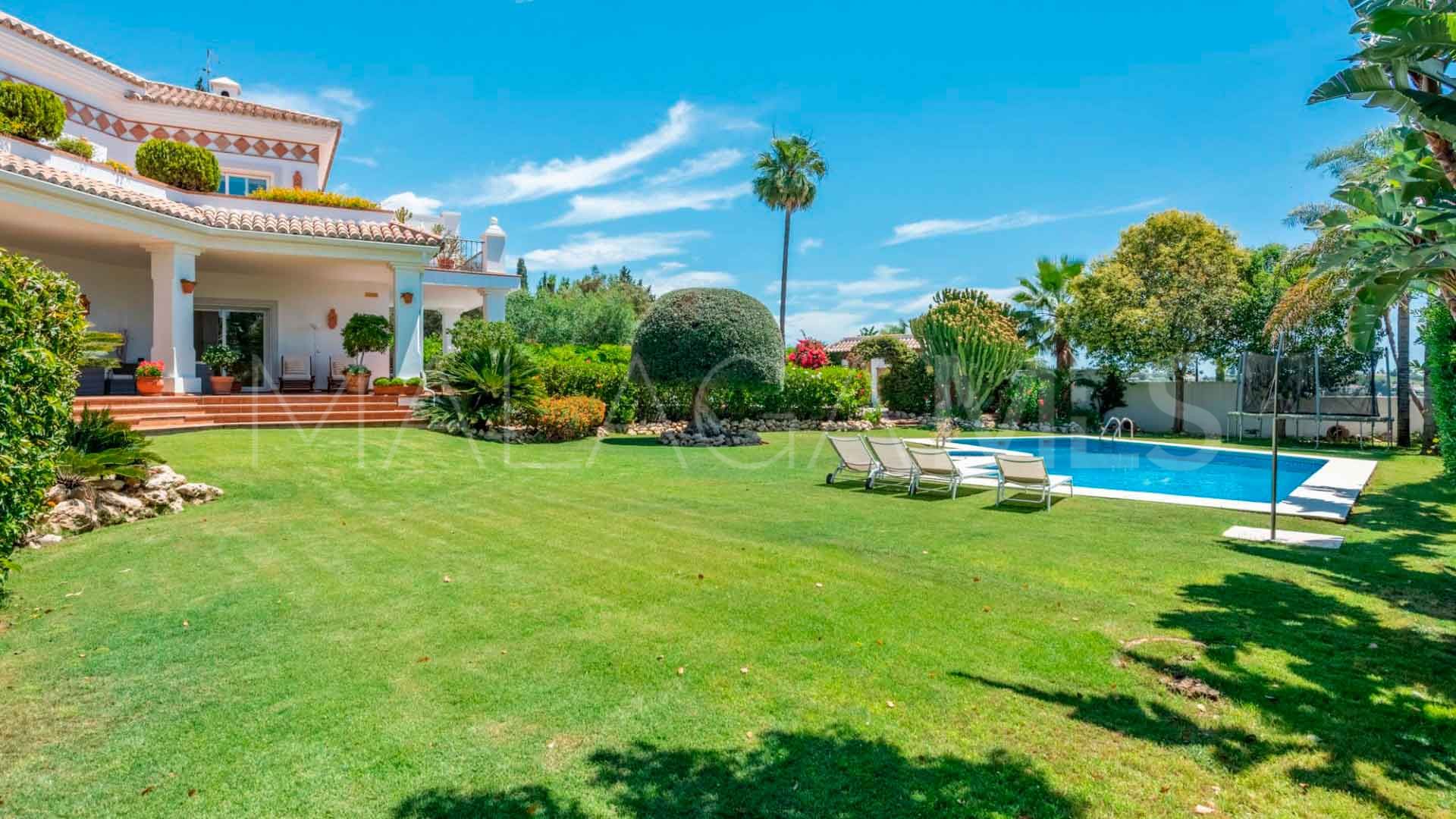 Villa for sale in Paraiso Alto