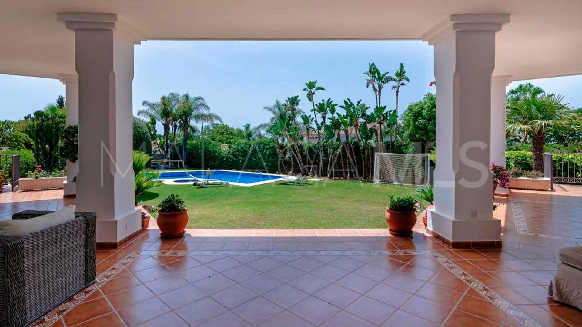 Villa for sale in Paraiso Alto