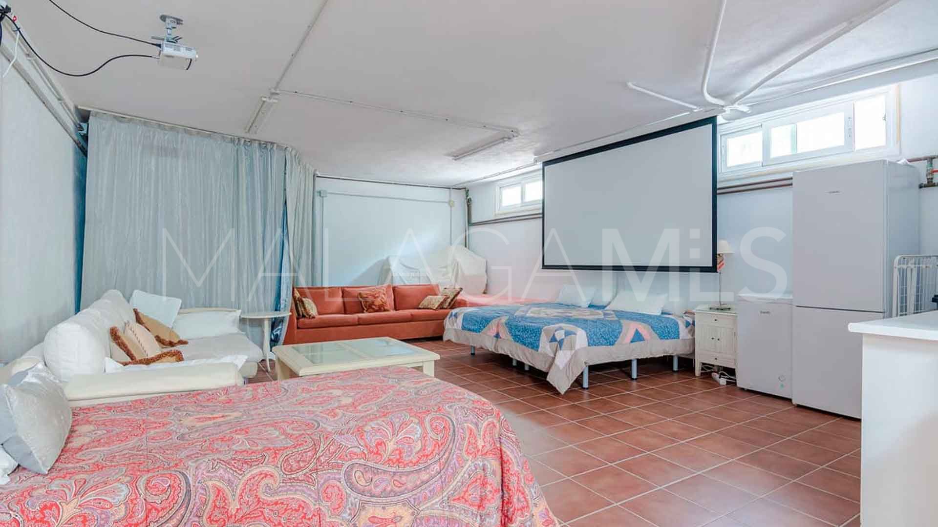 Villa for sale in Paraiso Alto