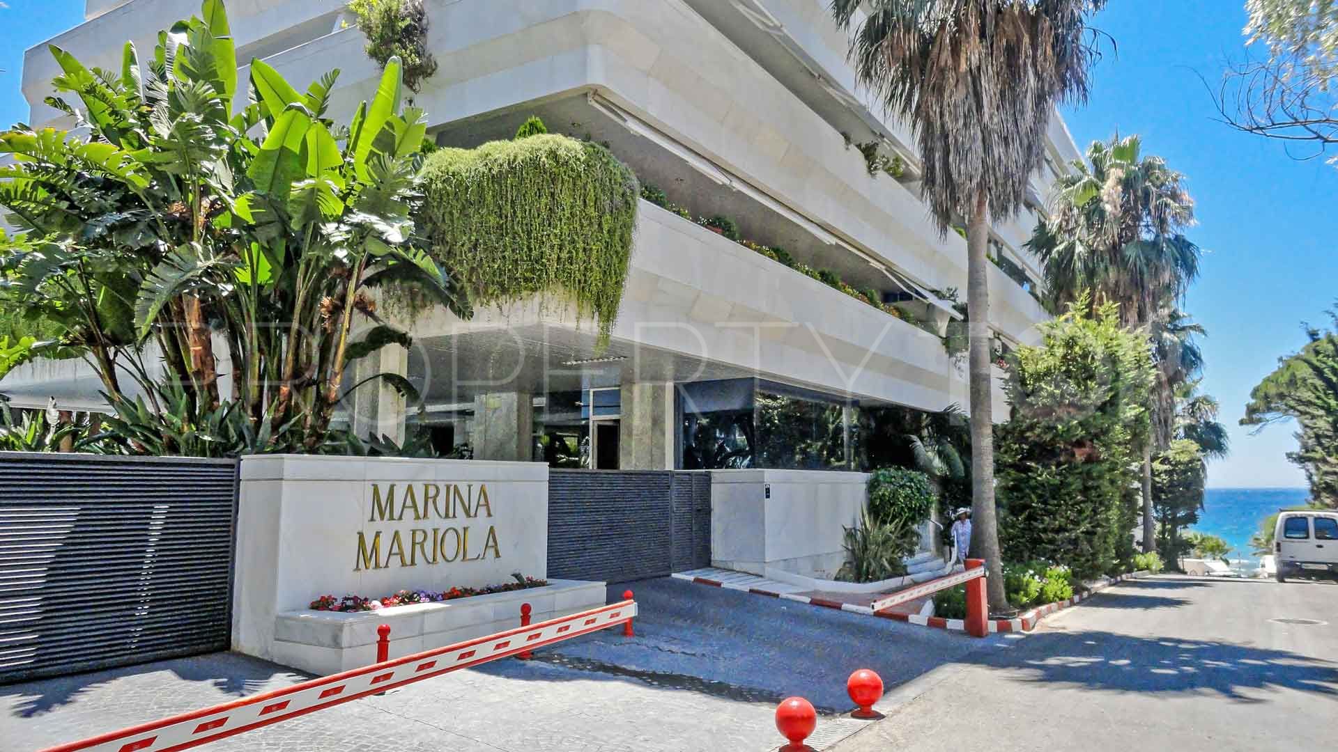 Comprar atico con 3 dormitorios en Marina Mariola