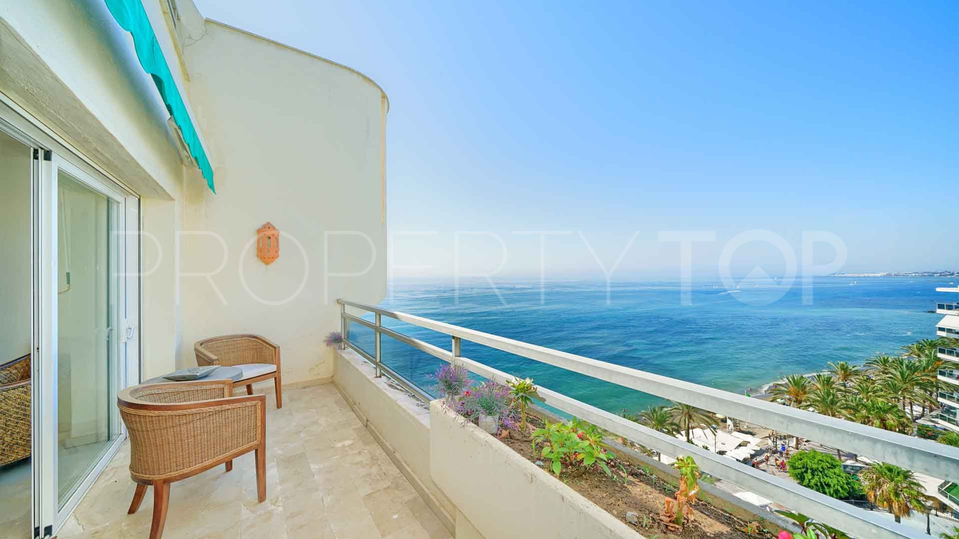 5 bedrooms penthouse for sale in Marbella Centro