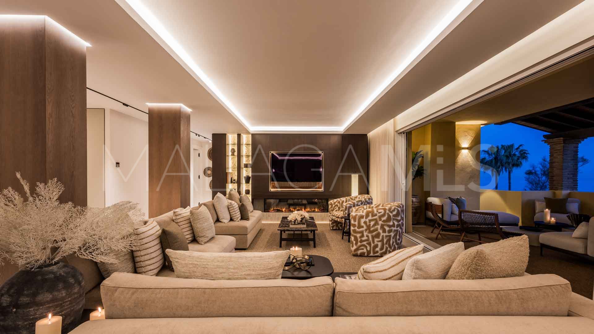 Buy Rio Real 4 bedrooms penthouse