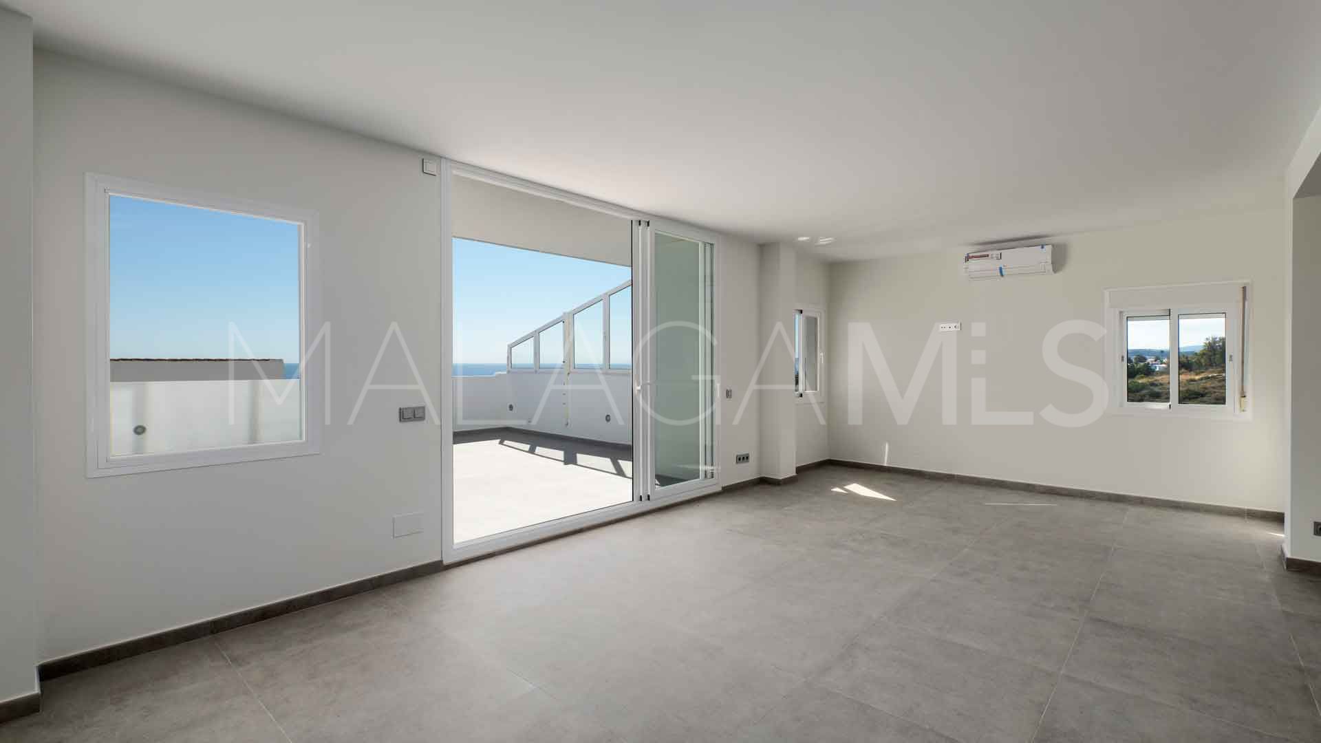 Appartement terrasse for sale in Bahía de Estepona