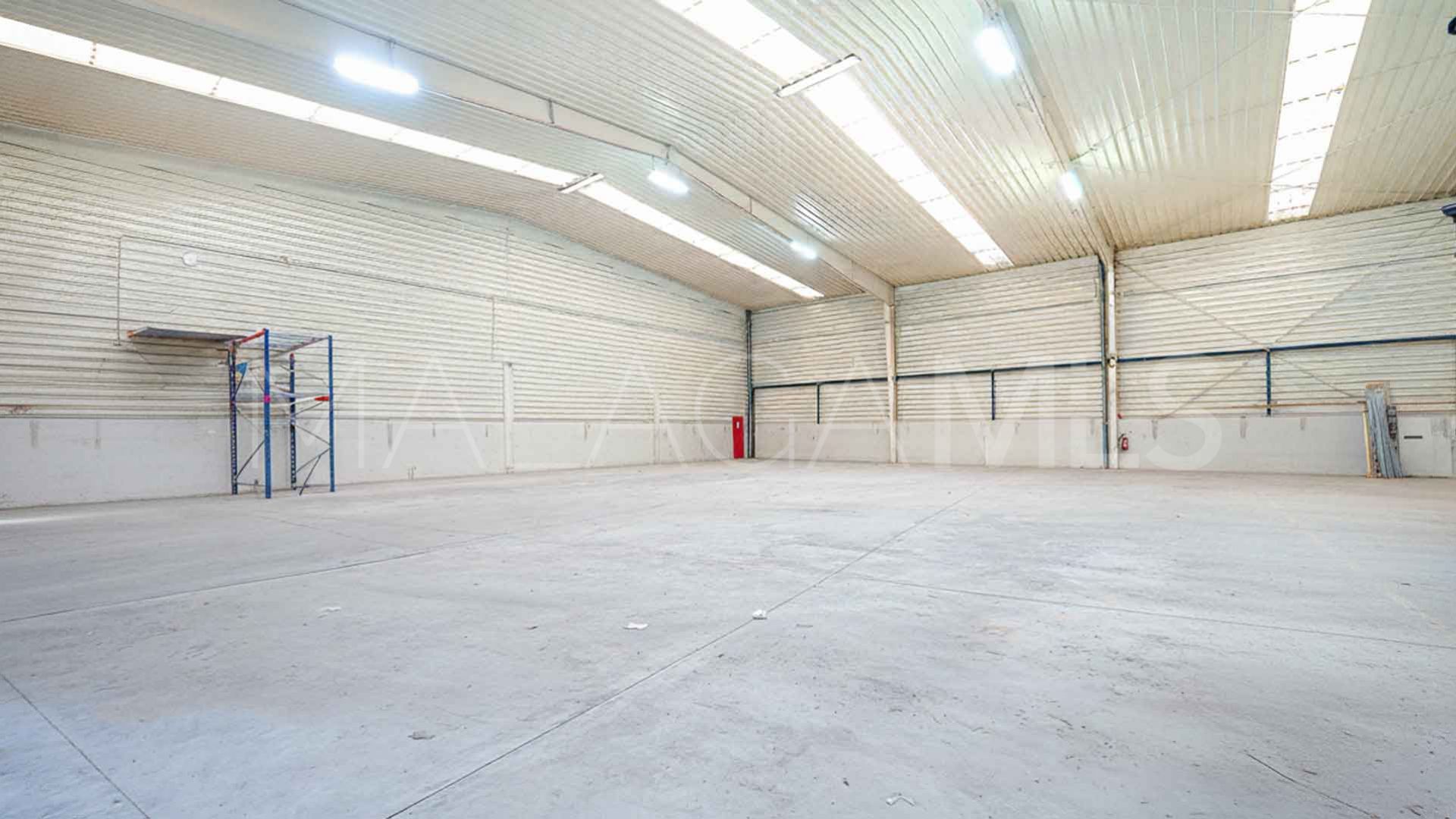 Buy nave in Marbella Ciudad