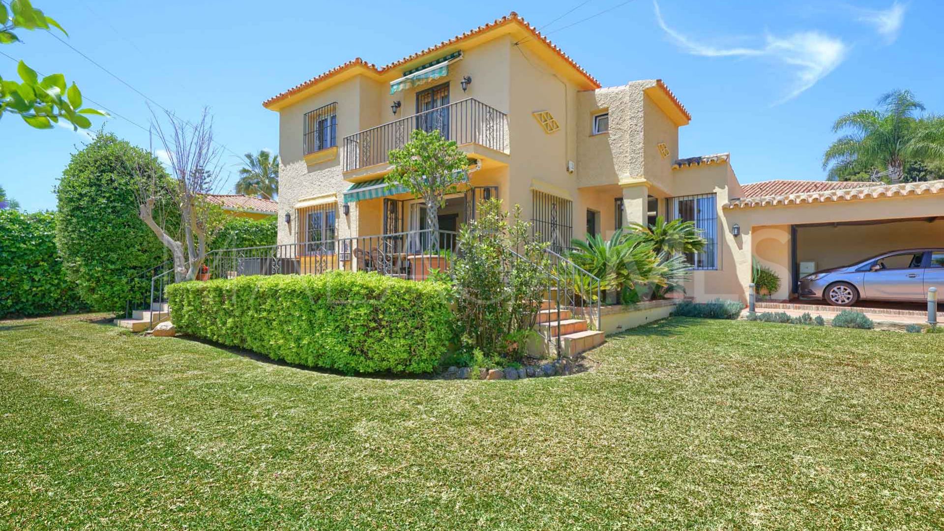 For sale El Mirador villa with 3 bedrooms