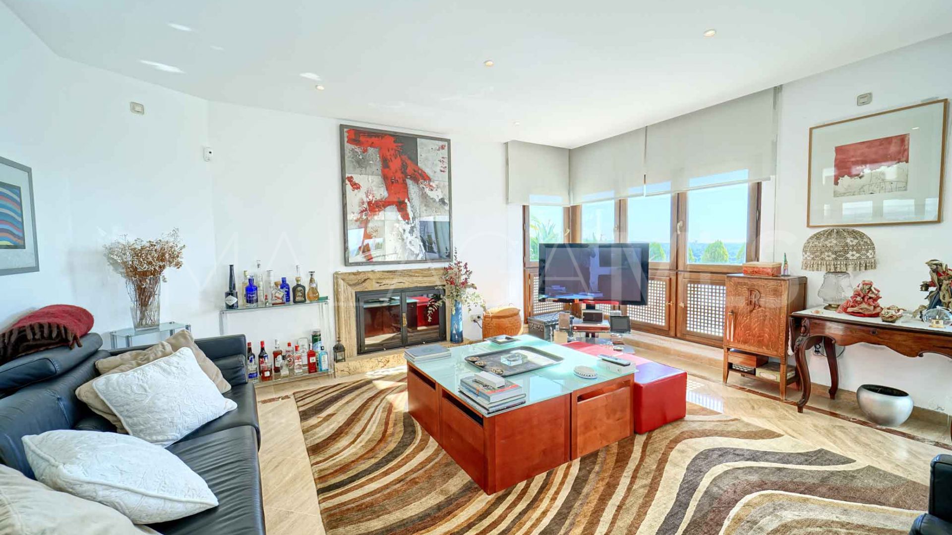 For sale penthouse in Rio Real with 3 bedrooms