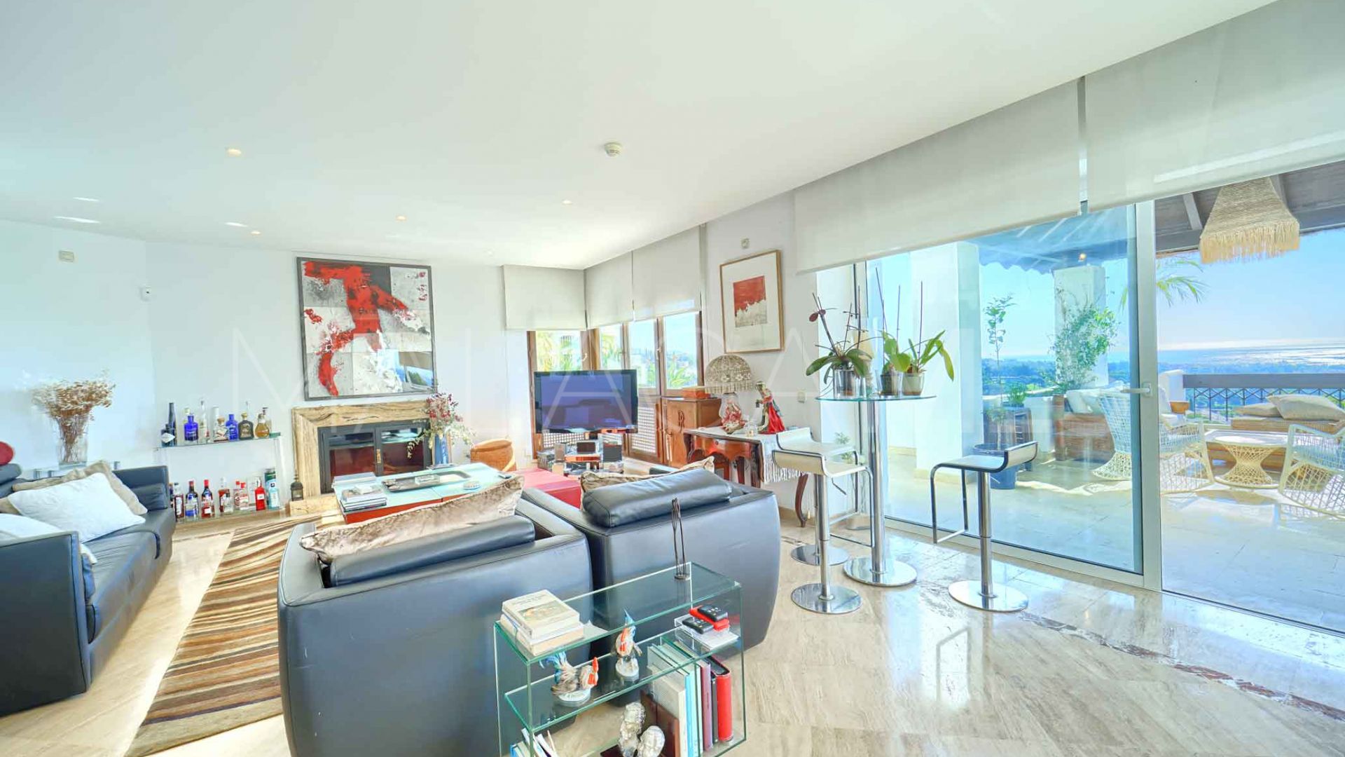 For sale penthouse in Rio Real with 3 bedrooms